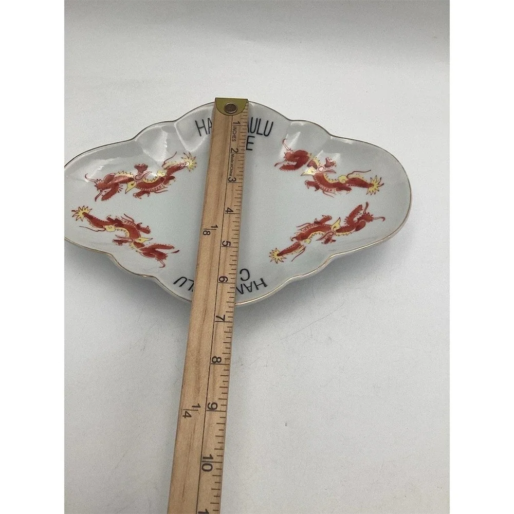 Hanamaulu Cafe Dragon‎ Ashtray Dish Scalloped Clover Gold Trim